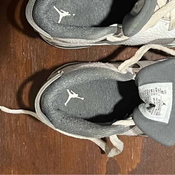 Used toddler Jordan’s -size 6 - Picture 12 of 14